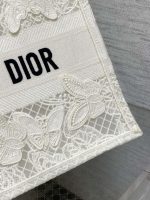 dior m1296 book tote medium blue and white butterfly bandana embroidery m104 03 luxibags.ru .jpg dior m1296 book tote medium blue and white butterfly bandana embroidery m104 03 luxibags.ru .jpg