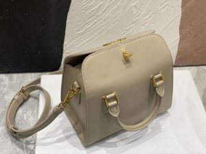 dior m8671ubeq m900 small boston bag beige box calfskin m8671 07 luxibags.ru .jpg