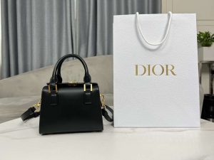 dior m8671ubeq m900 small boston bag black box calfskin m8671 10 luxibags.ru .jpg