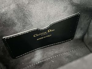 dior m8671ubeq m900 small boston bag black box calfskin m8671 18 luxibags.ru .jpg