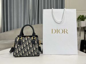 dior m8671ubeq m900 small boston bag navy blue box oblique m8671 01 luxibags.ru .jpg