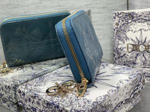 dior s0011 lady dior zipper card holder medium blue patent leather lambskin 03 luxibags.ru .jpg
