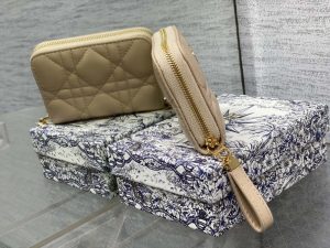 dior s0011 lady dior zipper card holder medium pricot cannage lambskin 03 luxibags.ru .jpg
