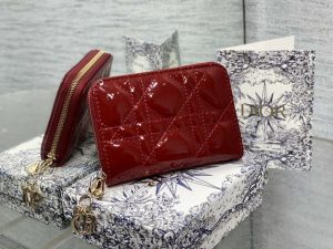 dior s0011 lady dior zipper card holder medium wine red patent leather lambskin 02 luxibags.ru .jpg