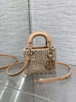 dior s0856 micro lady bag limited edition handmade beads lambskin apricot 01 luxibags.ru .jpg