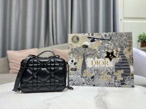 dior s5140 caro box bag black quilted macrocannage calfskin 001 luxibags.ru .jpg