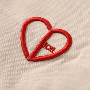 dior short logo