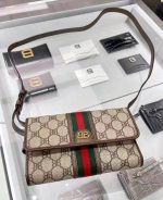 gampampampb 1 avn44.jpg