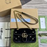gucci 446744 gg marmont mini shoulder bag black quilted velvet 1 luxibags.ru .jpg