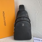 lv borsa uomo 2g3v6.jpg
