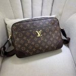lv borsa uomo 6gy1n.jpg