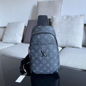 lv borsa uomo beaip.jpg