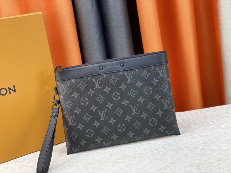 lv borsa uomo bs9eu.jpg