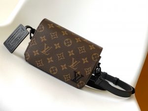 lv borsa uomo bsr9q.jpg