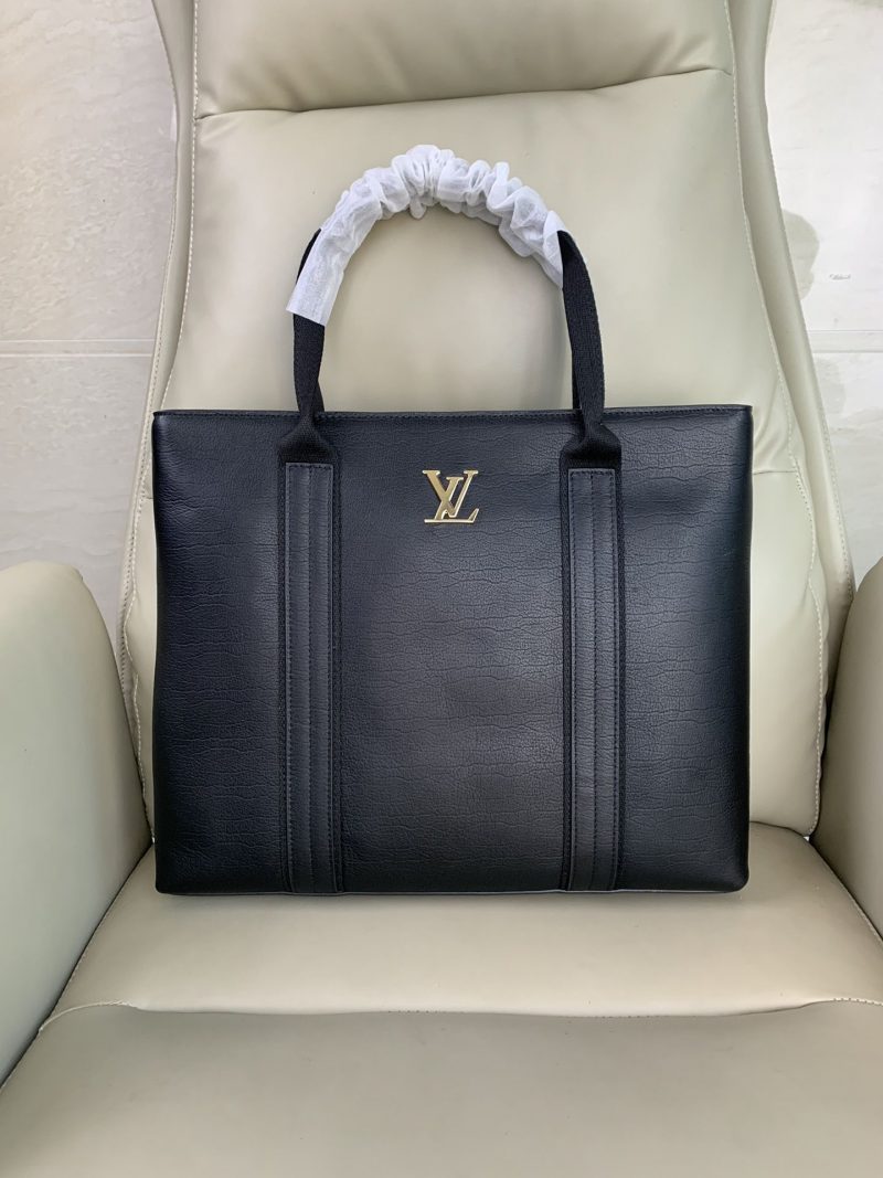 lv borsa uomo bug91.jpg
