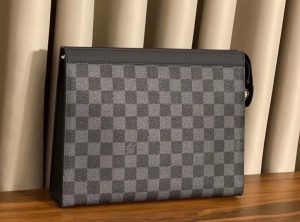 lv borsa uomo clehh.jpg