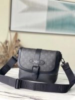 lv borsa uomo e5kqw.jpg