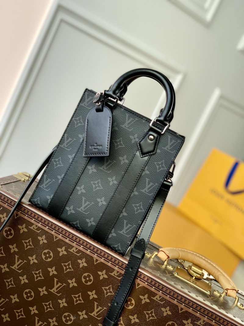 lv borsa uomo hshgb.jpg