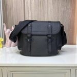 lv borsa uomo lrvx1.jpg