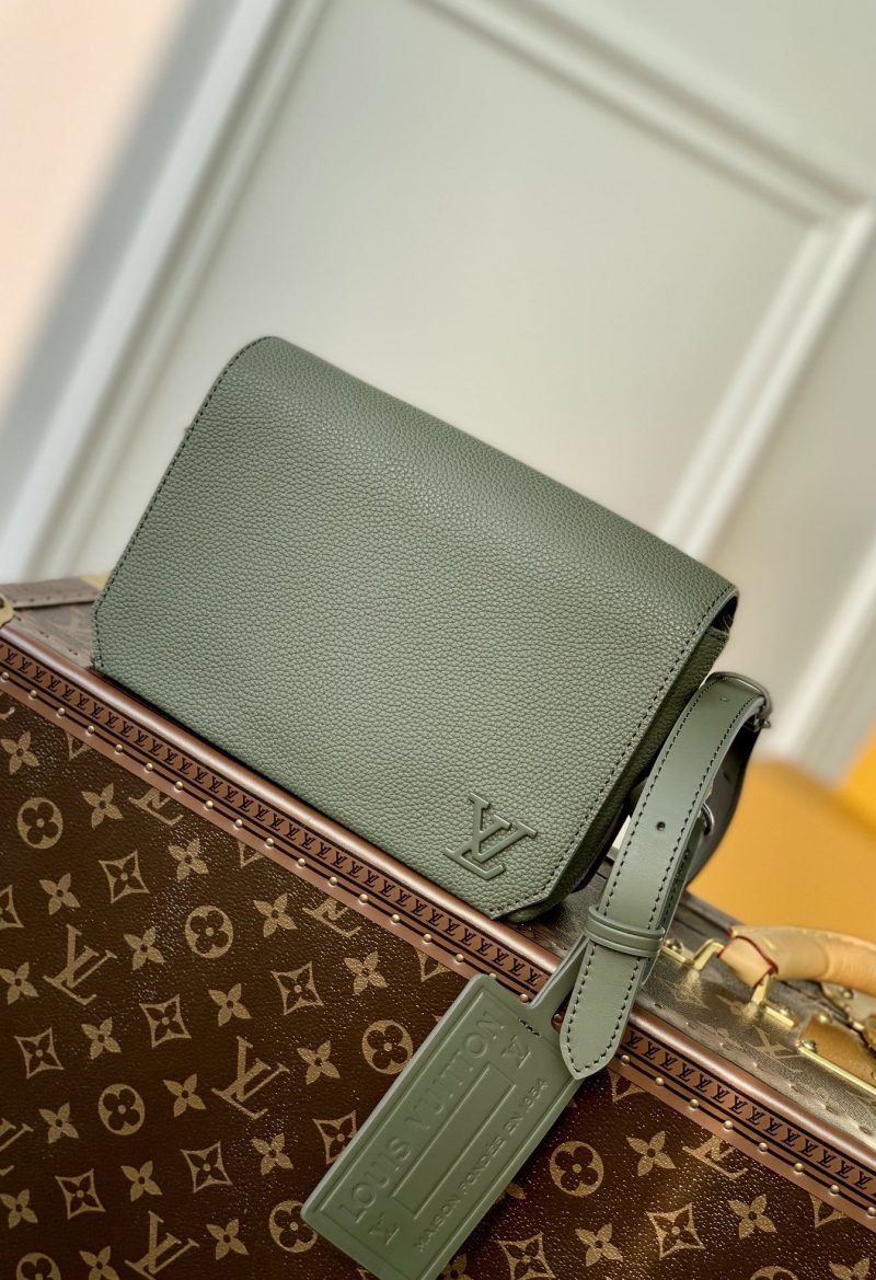 lv borsa uomo mpgh1.jpg