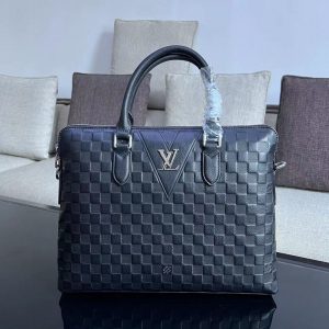 lv borsa uomo mubtl.jpg