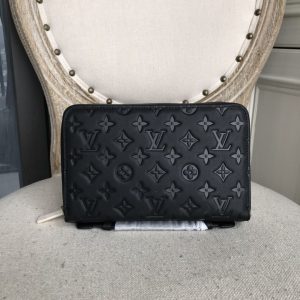 lv borsa uomo q0x7j.jpg