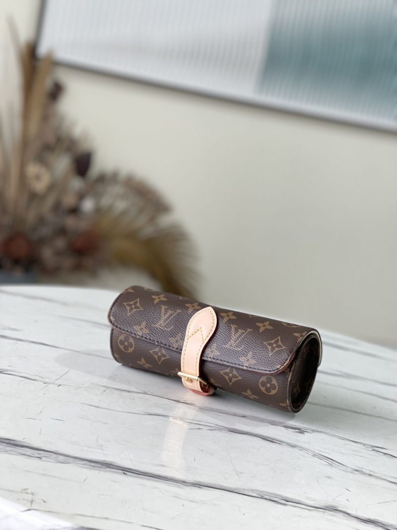 lv borsa uomo tzhes.jpg