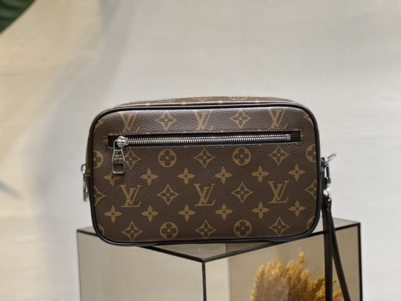 lv borsa uomo ug9dn.jpg