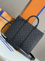 lv borsa uomo ukdts.jpg