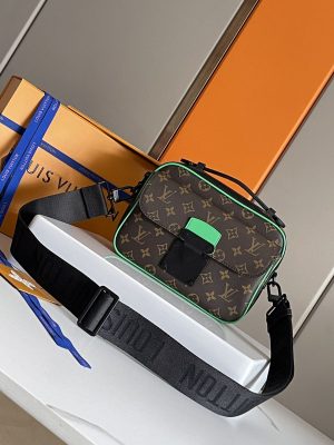 lv borsa uomo vulc2.jpg