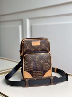 lv borsa uomo vxjcg.jpg