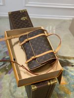 lv borsa uomo vz81g.jpg