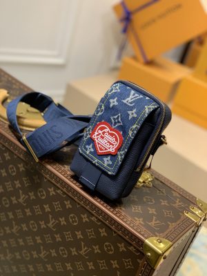 lv borsa uomo wb8e9.jpg