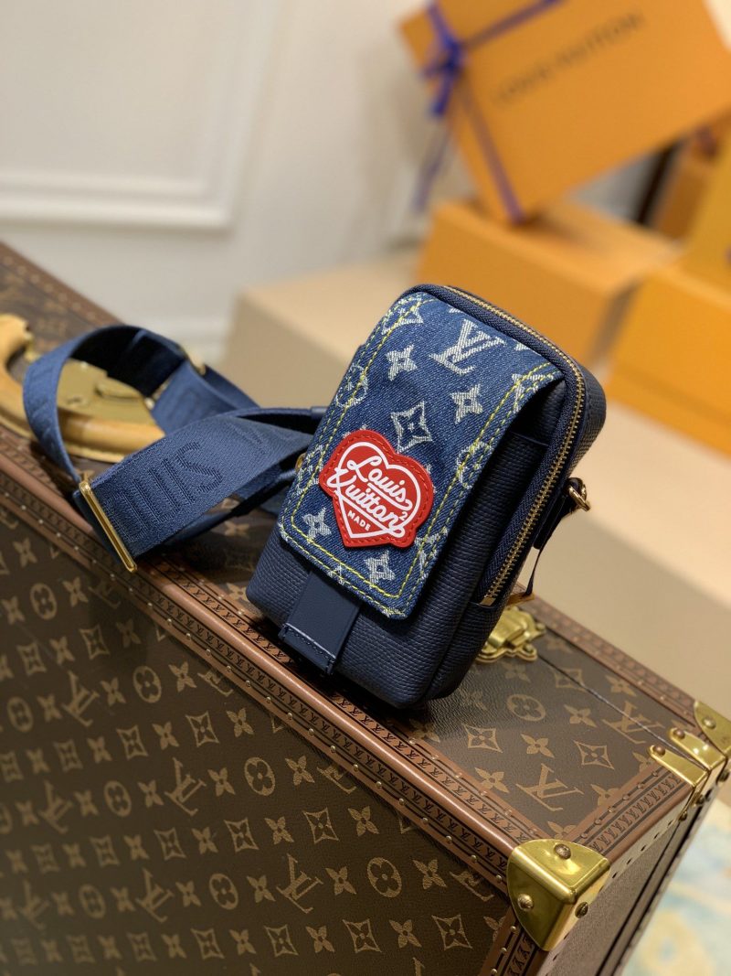 lv borsa uomo wb8e9.jpg