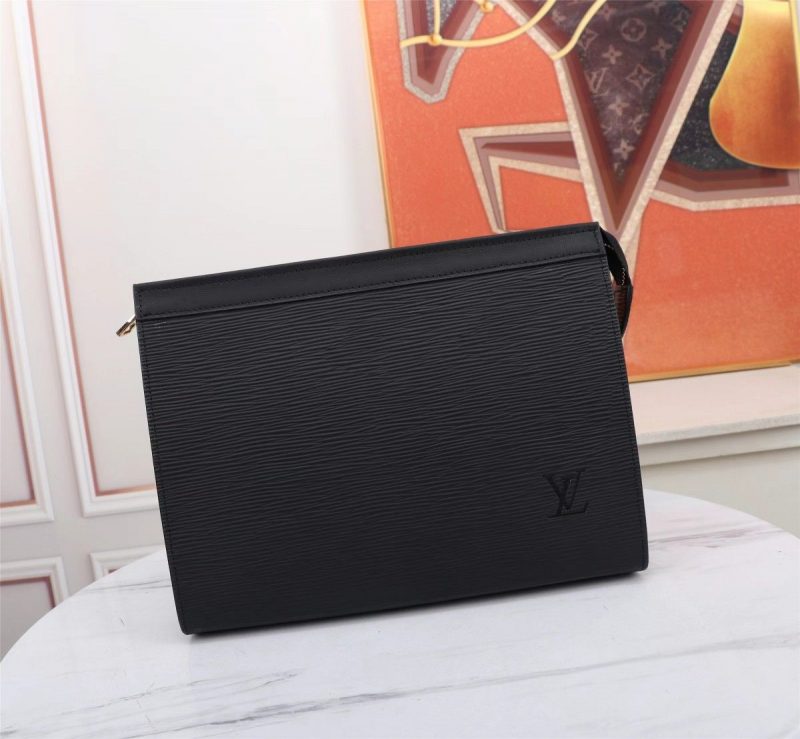 lv borsa uomo wwoy1.jpg