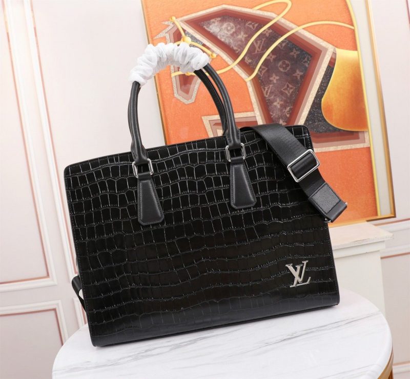 lv borsa uomo xrtpr.jpg