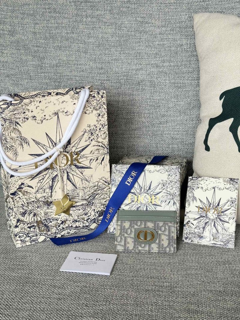 p390 30 montaigne rdoif.jpg