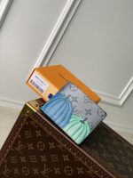 p420 m81967 ju5bc.jpg